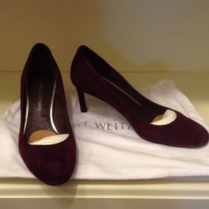 STUART WEITZMAN "Moody" Pump!